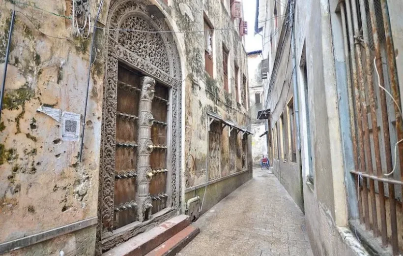 Uncover Stone Town's Secrets: Guided Tour of Zanzibar's UNESCO Site